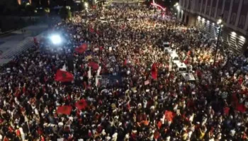 Sot protesta e 36-të radhazi, shqiptarët nuk tërhiqen nga kërkesa e panegociueshme: Rama jep dorëheqjen!