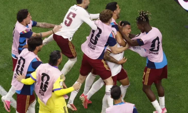 Spanja triumfon ndaj Francës dhe siguron biletën për finalen e madhe të Kupës së Botës