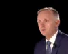 Sqarim për ‘qenien e pështirë’