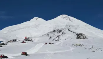 Stuhia në malin Elbrus, humbin jetën pesë alpinistë