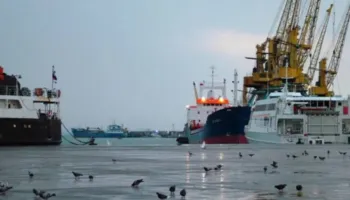 Stuhia në Sarandë, dy skafe fundosen në portin e Limjonit