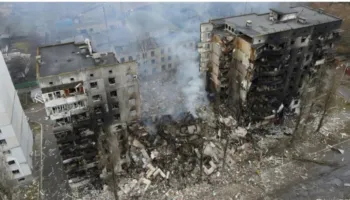 Sulme të reja ukrainase ndaj infrastrukturës energjetike ruse, raportohen zjarre masive