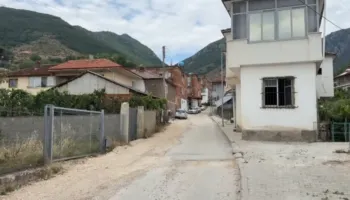 SYRI TV/ Fshati Memëlisht në Pogradec 4 orë ujë në ditë, banorët: Uji nuk na mjafton për nevojat jetike