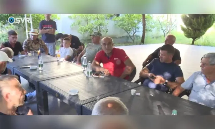 SYRI TV/ Kashar, banorët e Kusit në protestë: Duam rikonstruksion të menjëhershëm të rrugës