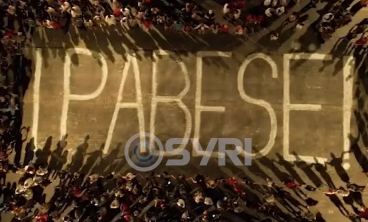 SYRI TV/ Qytetarët i refuzuan ‘besën’, Rama u kundërvihet protestueve: Nuk dorëhiqem!