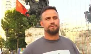 “Taulant Balla të mos na fotografojë kur ikim”/ I riu sfidon hapur qeverinë: Do shkojmë te Kryeministria, botërori…