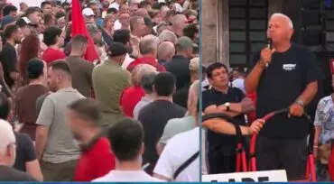 “Të vijmë këtu e t’i thyejmë hundën këtij zullumqari”/ Revoltë nga kryeministria: Në vitin ’90 na quajtën jashtëqitja..