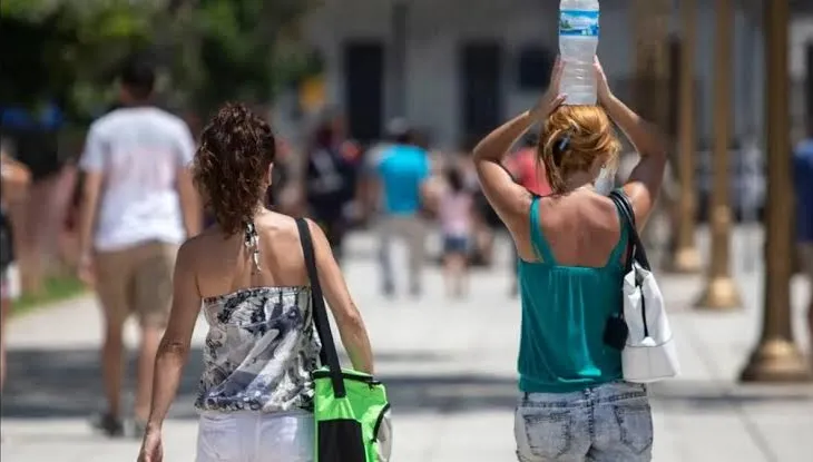 Temperaturat e larta, mjekja: I nxehti mbi 40 gradë ndikon në tru e zemër, gabimi që bëjmë me ilaçet e tensionit