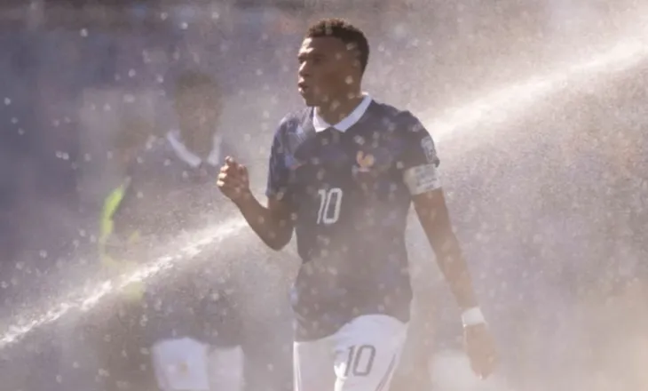 Temperaturat ekstreme 46 grad, ekspertët i kërkojnë FIFA-s të shtyjë ndeshjen Francë-Paraguaj