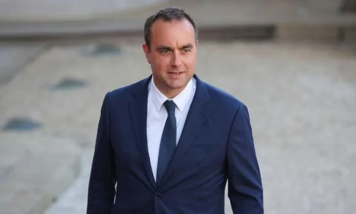Teste droge për zyrtarët në Francë, largohen disa punonjës! Kryeministri Lecornu: E bëra për siguri