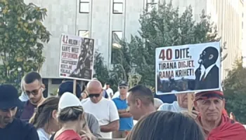 Tirana digjet, Rama krihet”/ Protestuesit: Duam shpjegime për 4 mln eurot e Kanye West