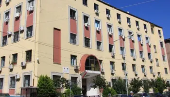 Tjetërsim pronash në Durrës, lëshohen 12 masa sigurie ndaj zyrtarëve të Hipotekës dhe përfituesve (EMRAT)