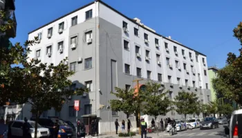 Tjetërsimi i pronave në bregdet, gjykata e Durrësit lë në fuqi masat e sigurisë për të dyshuarit