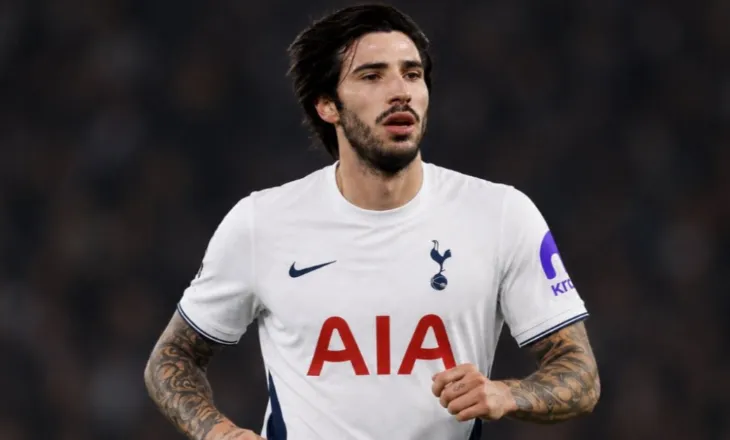 Tottenham nuk njeh limite. Pasi siguroi Tonalin, objektivi i radhës: ylli 60 milionë eurosh i Man. City