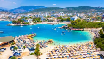 “Travel off Path”: Shqipëria drejt BE-së: Çfarë pritet të ndryshojë për turizmin dhe vizitorët e huaj