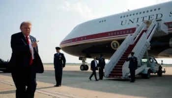 Trump bën udhëtimin e parë me “Air Force One” e ri që mori dhuratë nga Katari