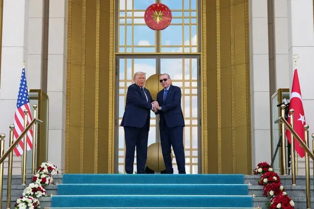 Trump mbërrin në darkën me udhëheqësit e NATO-s