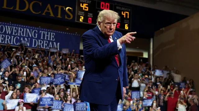 Trump: Po shqyrtoj një sulm masiv ndaj Iranit, më të madh se çdo sulm tjetër më parë