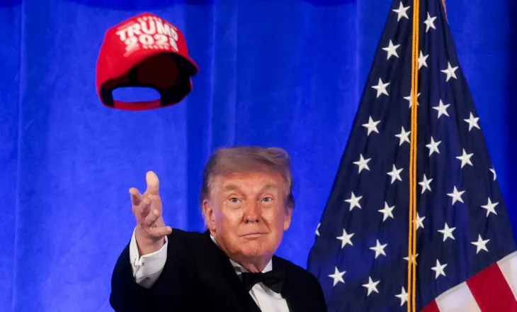 Trump “shpall kandidaturën” për president të vitit 2028, sulme dhe batuta në “Darkën e Korrespondentëve”