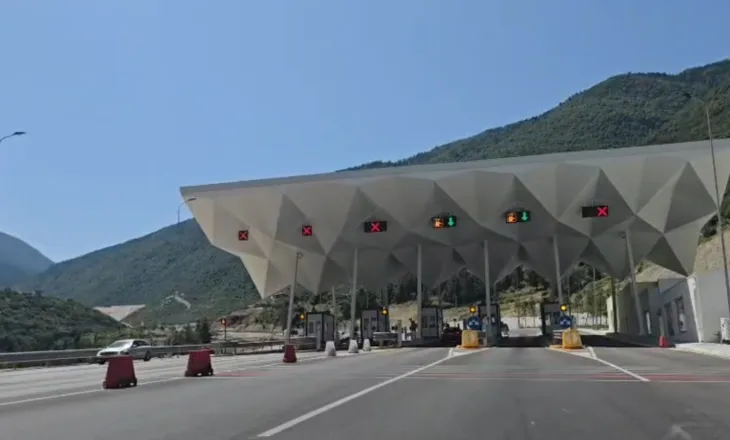 Tuneli i Llogarasë vijon të jetë falas, pavarësisht paralajmërimeve për tarifimin nga qershori