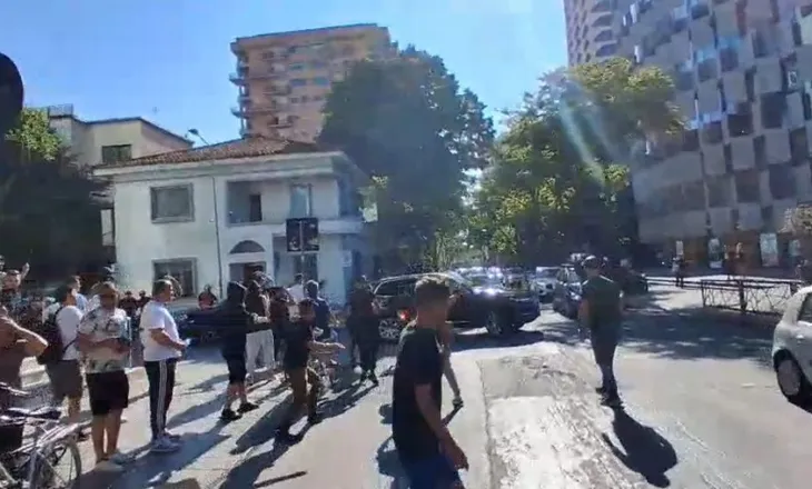 U arrestuan të premten, Gjykata u ndalon dy protestueve daljen jashtë shtetit