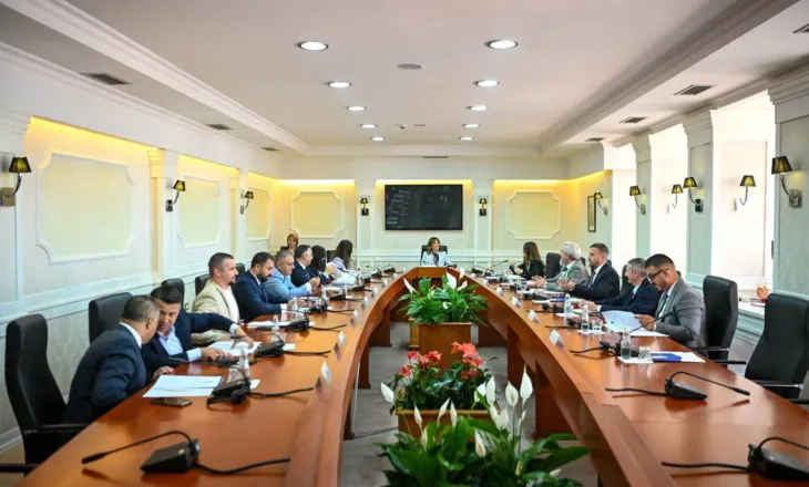 U arrit marrëveshje për çështjet procedurale, Haxhiu: Seanca konstituive e Kuvendit mbahet më 6 gusht