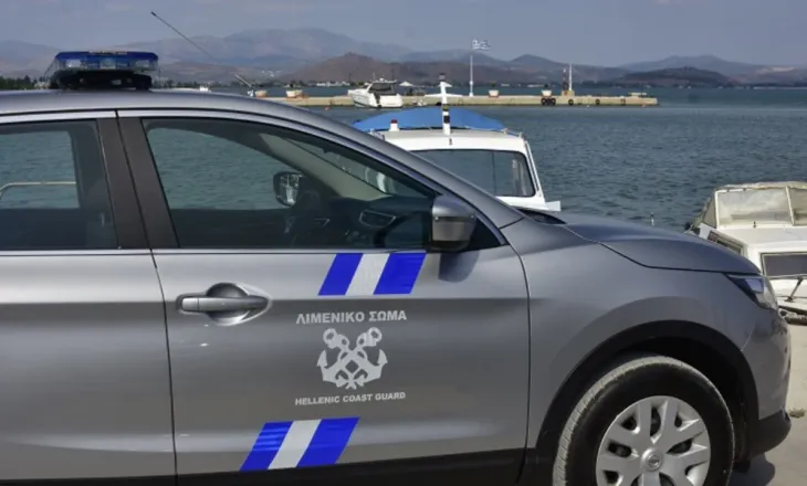 U gjetën pasagjerë mbi kapacitetin e lejuar, arrestohet në Korfuz kapiteni shqiptar i tragetit