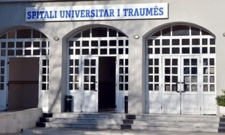 U rrëzua teksa kulloste bagëtitë në mal/ Bariu transportohet me helikopter, drejt Spitalit të Traumës (EMRI)