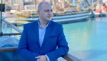 “U rritëm jetimë, më le vetëm”. Letra prekëse e vëllait të gazetarit Enrik Mehmeti