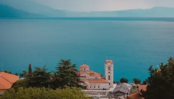 UNESCO paralajmëron Shqipërinë: Ohri rrezikon të humbasë statusin e Trashëgimisë Botërore