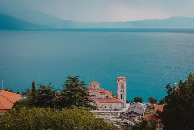 UNESCO paralajmëron Shqipërinë: Ohri rrezikon të humbasë statusin e Trashëgimisë Botërore