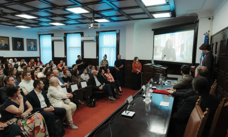 Universiteti i Prishtinës organizon aktivitet për 250-vjetorin e Shteteve të Bashkuara