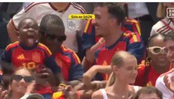 Vëllai i Lamine Yamal bëhet viral me festën e tij të veçantë pas golit të dytë të Spanjës (video)