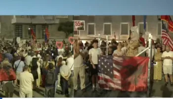 VIDEO/ Dita e 55-të e protestës, qytetarja: Po sakrifikojmë për Shqipërinë që meritojmë
