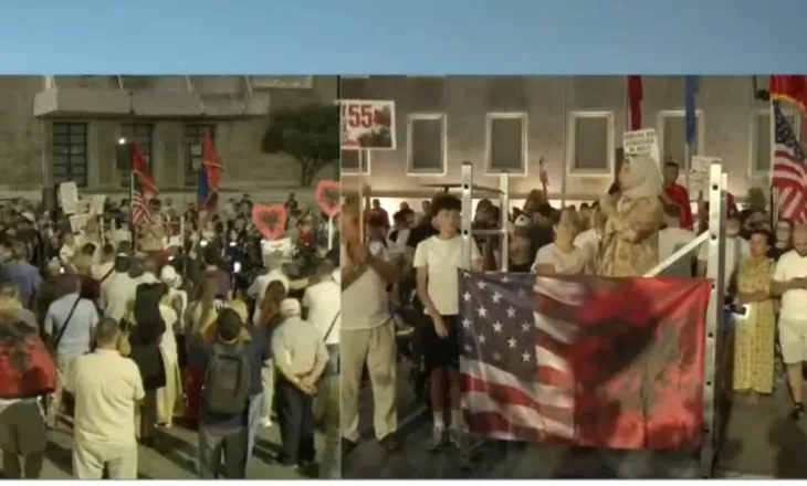 VIDEO/ Dita e 55-të e protestës, qytetarja: Po sakrifikojmë për Shqipërinë që meritojmë
