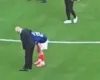 VIDEO/ Nisin krisjet e para te Franca, sulmuesi injoron trajnerin pas fitores me Suedinë
