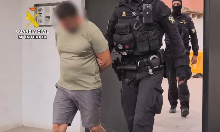 VIDEO-Operacioni ‘Congre’/ Kapen dy shqiptarë për 22 vjedhje në rezidenca luksoze në Majorka