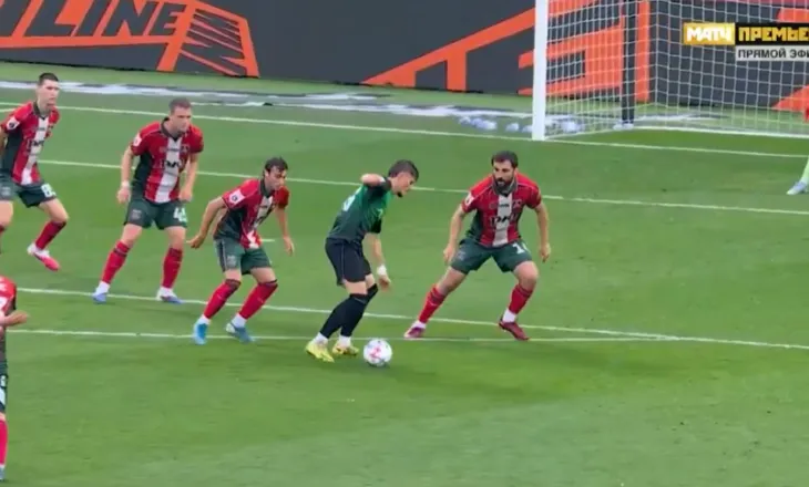 VIDEO/ Vjen nga stoli dhe realizon super gol, Erald Maksuti shënon që në ndeshjen e parë të kampionatit në Rusi