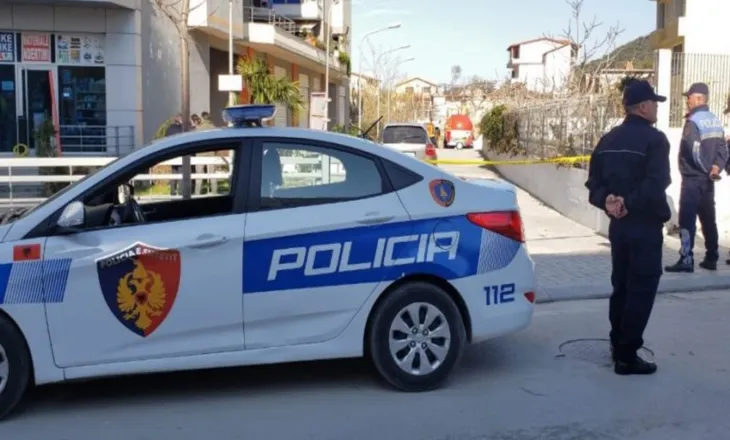 VRET ISH VJEHRRIN NE FIER, AUTORI NE ARRATI
