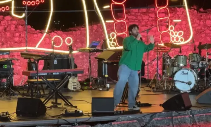 “Za Fest” pushton kalanë e Rozafës, qindra artdashës në natën e dytë të festivalit