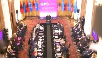 Zbardhet axhenda e mbledhjes së PS në Pallatin e Brigadave, Rama mban në ankth ministrat para vendimeve të rëndësishme