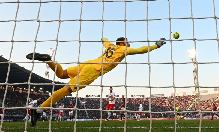 Zbehet pista Martinez, Juventus piketon një italian për portën. Huazim me të drejtë blerje