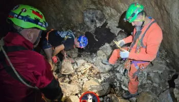 Zbulim i rrallë në Llogara, speleologët gjejnë një shpellë 70 metra të thellë me eshtra kafshësh të egra (FOTO)