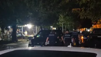Zbulohen identitetet e tre të plagosurve në atentatin në Elbasan, autori ende në arrati