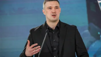 Zelenski shkarkon Ministrin e Mbrojtjes