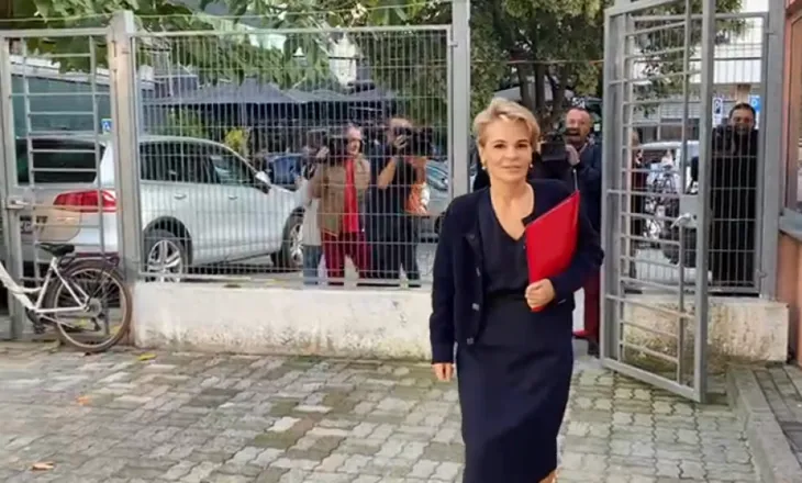 ‘Zero ndërhyrje, gjithçka është zyrtare dhe protokollare’/ Monika Kryemadhi mohon akuzat, sfidon SPAK