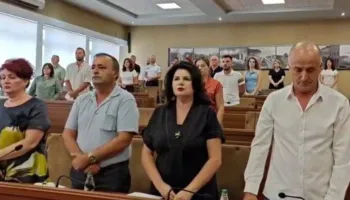 Zjarri i merr jetën nënës dhe dy fëmijëve/ Këshilli Bashkiak Shkodër mban 1 minutë heshtjeje!