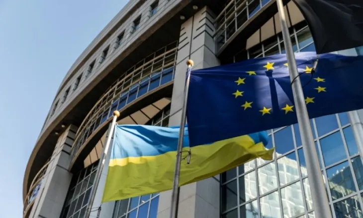 Zyrtarët polakë: Ukraina e di se nuk duhet të lavdërojë kriminelët për t’u anëtarësuar në BE, ashtu siç bëri Kroacia më parë