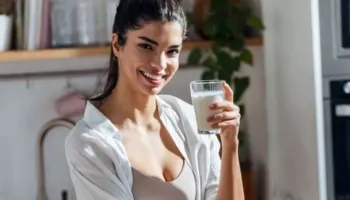 5 ushqime që mund të bëhen të rrezikshme nëse nuk gatuhen siç duhet