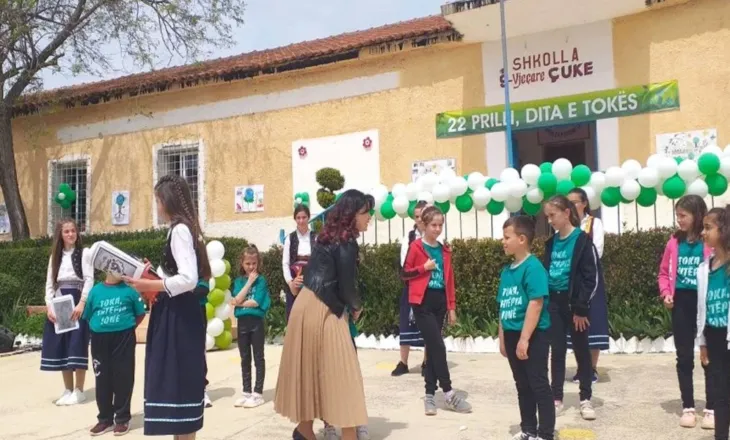 6 KOMPANI PËR NJË SHKOLLË/ 5 DALIN JASHTË, MBETET VETËM NJË